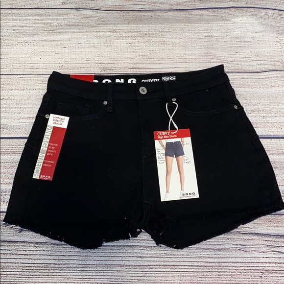 SONG Pants - NWT SONG CURVY HIGH RISE SHORTS